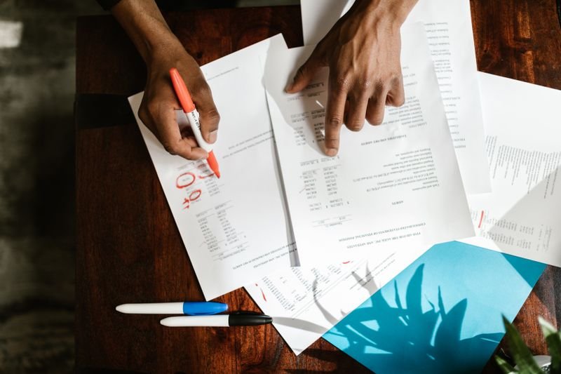 An investor deciding whether to sell